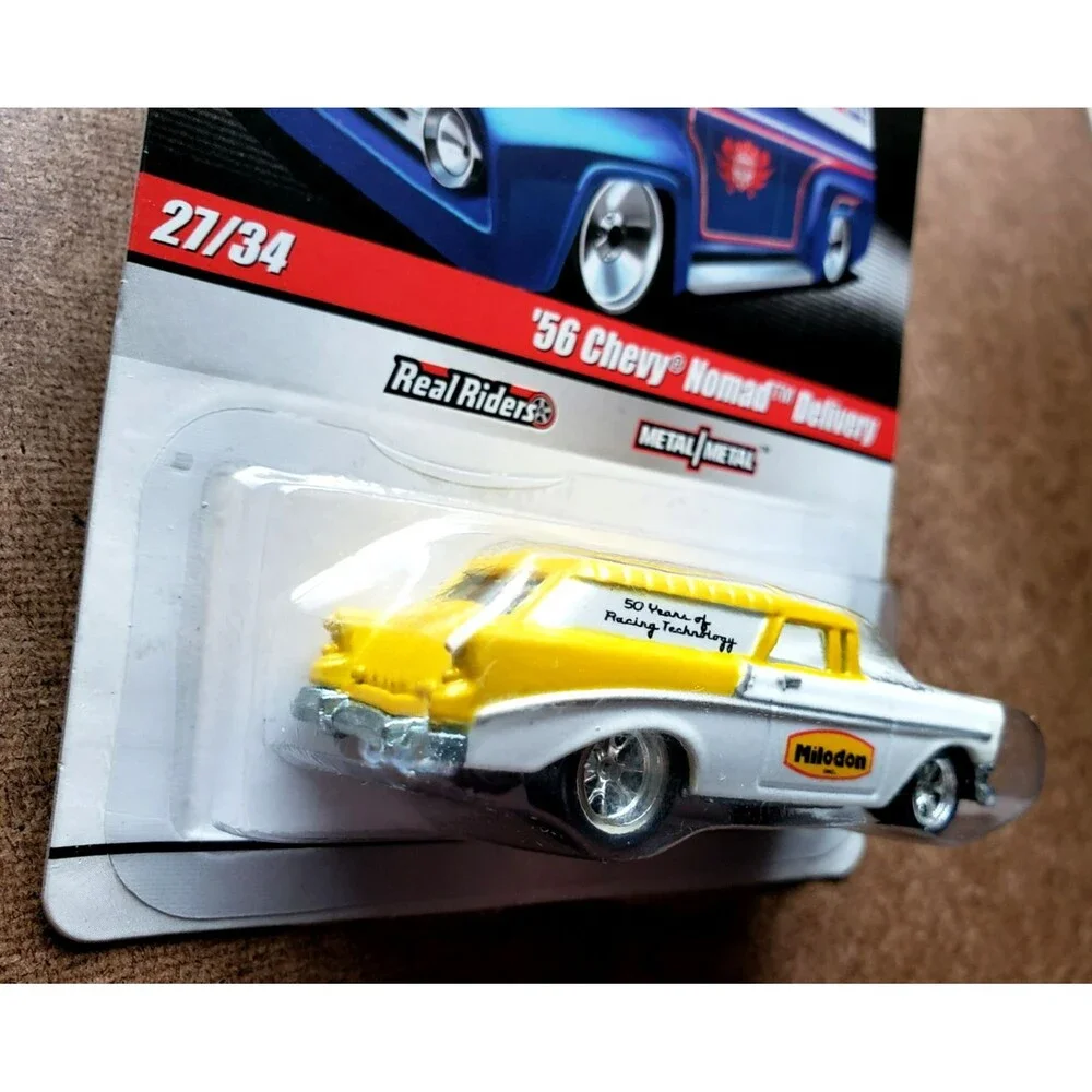 2010 Hot Wheels '56 CHEVY NOMAD DELIVERY Slick Rides 27/34 Pearl White & Yellow
